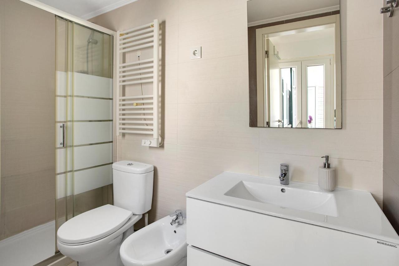 Modern 2 Bedroom Apartment In Estrela With Outside Terrace! Amazing For Families, Couples, Friends Lisboa Extérieur photo