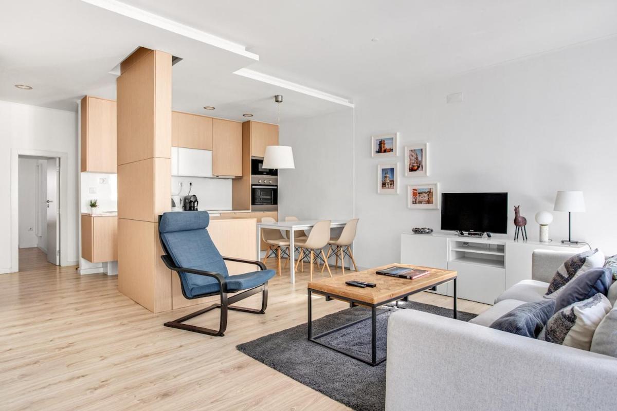 Modern 2 Bedroom Apartment In Estrela With Outside Terrace! Amazing For Families, Couples, Friends Lisboa Extérieur photo