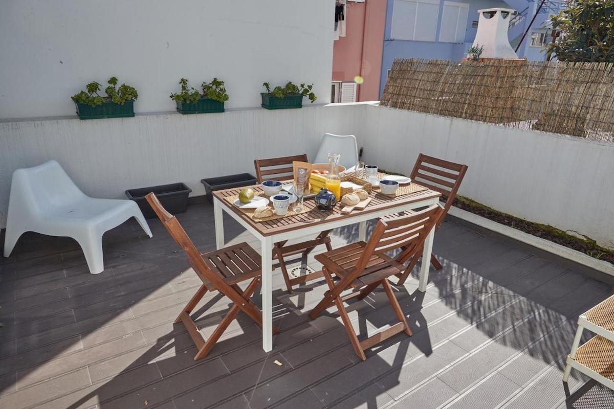 Modern 2 Bedroom Apartment In Estrela With Outside Terrace! Amazing For Families, Couples, Friends Lisboa Extérieur photo