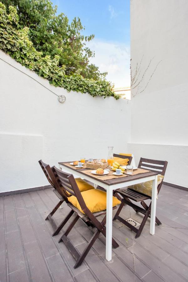 Modern 2 Bedroom Apartment In Estrela With Outside Terrace! Amazing For Families, Couples, Friends Lisboa Extérieur photo